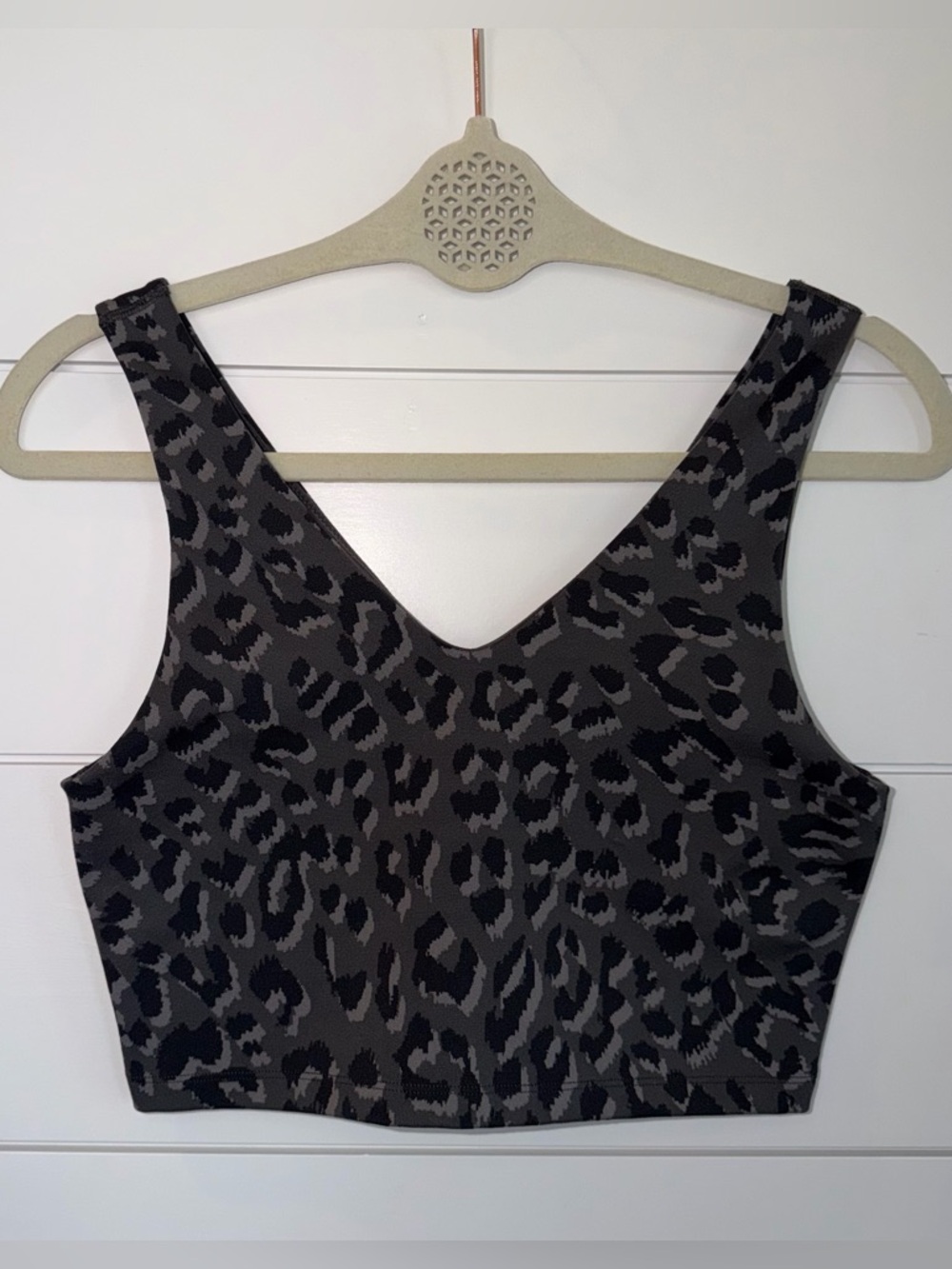 Aerie Offline Leopard Jacquard Longline Sports Bra Medium Gray Shadow